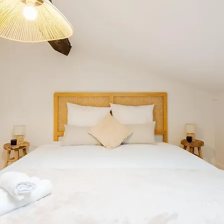 Cachet & Confort En Duplex - 4 Personnes アパート *